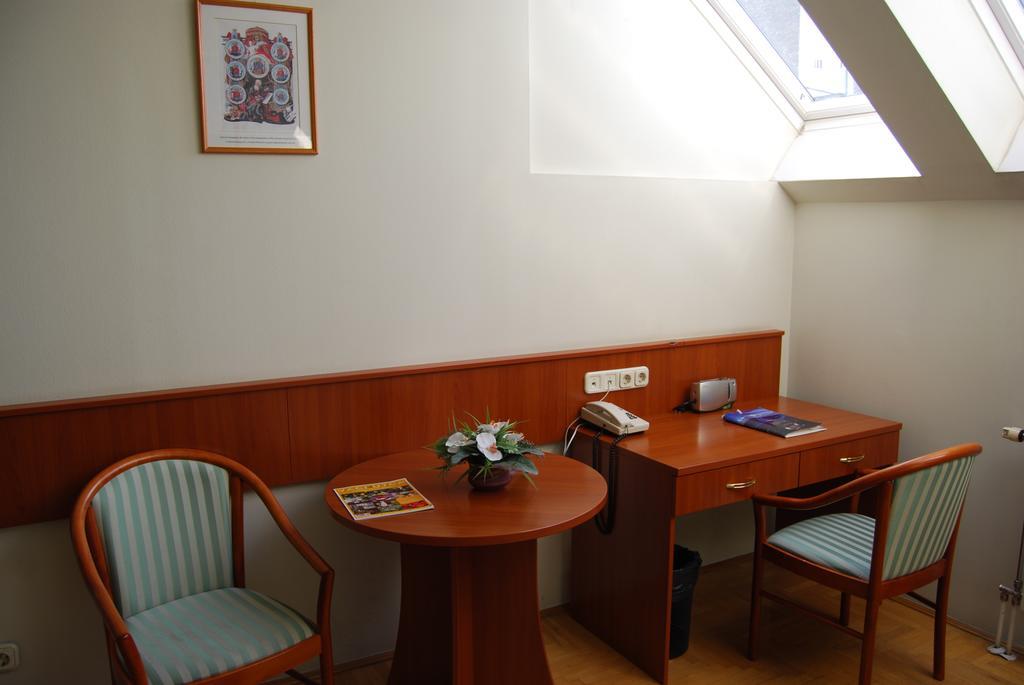 Peregrinus Hotel Szálloda